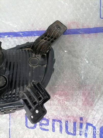 Фара противотуманная передняя левая Hyundai