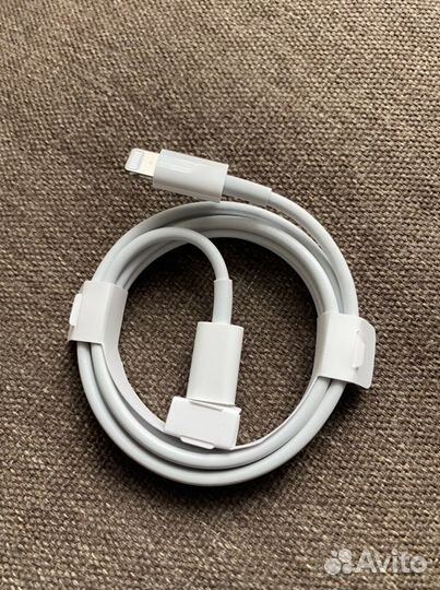 Кабель для зарядки Apple USB Type-C - Lightning
