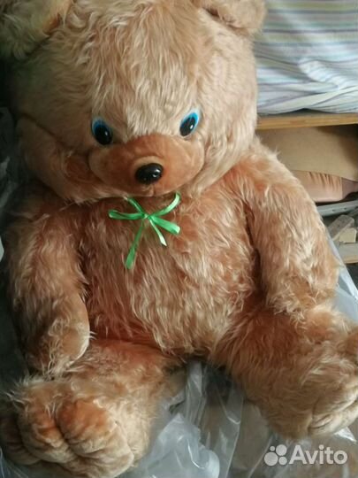 Большой мягкий медведь