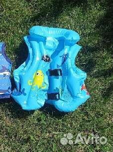 Жилет для плавания