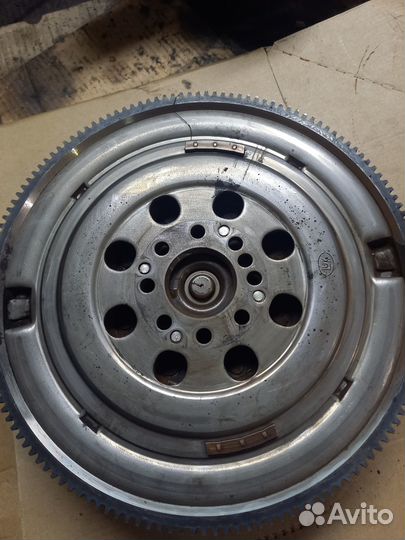 Двухмассовый маховик om651