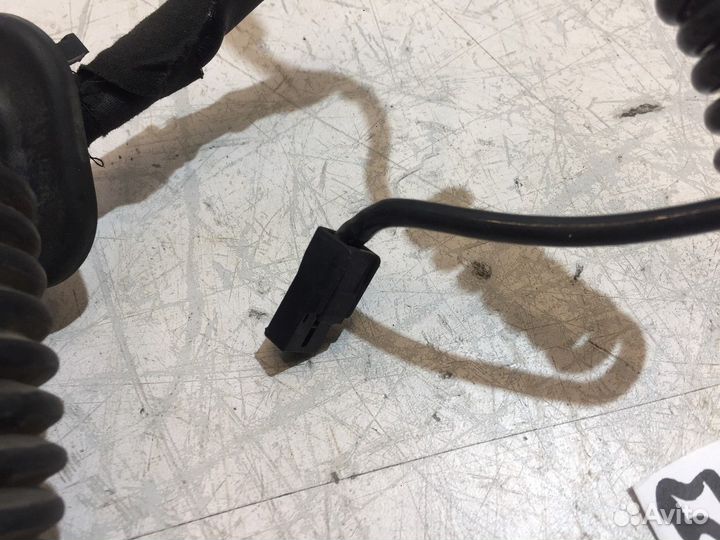 Электропроводка двери багажника (SsangYong Rexton)