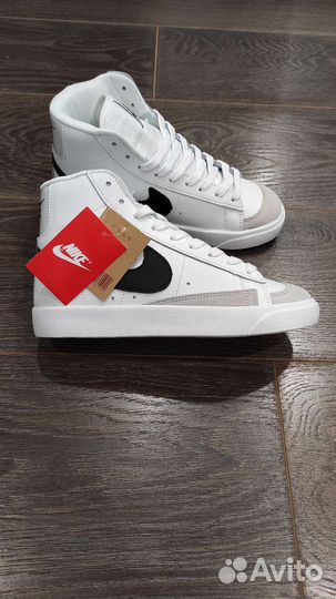 Кроссовки Nike