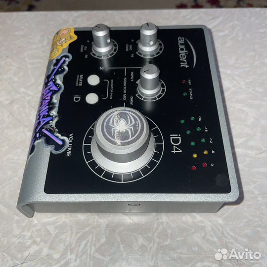 Звуковая карта audient id4