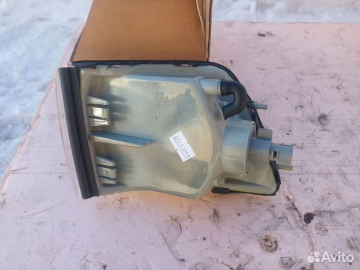 Поворотник левый правый Mitsubishi Galant 6