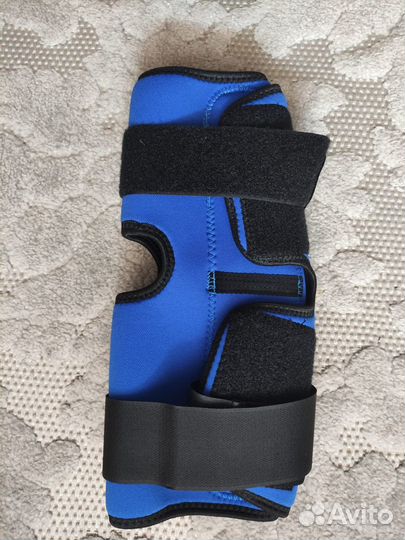 Тутор (бандаж) на коленный сустав