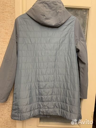 Ветровка женская