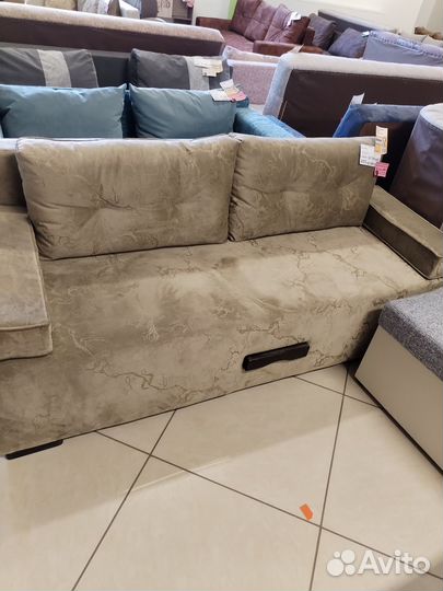 Диван София