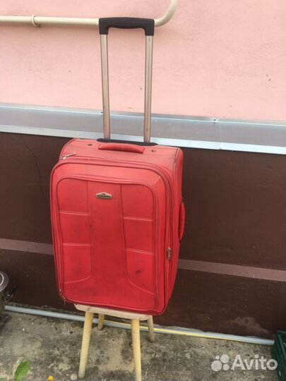 Чемодан на колесах