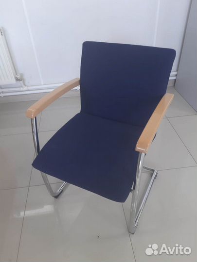 Конференц-кресла для переговоров 100 шт в наличии