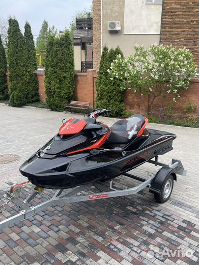 BRP Sea-Doo RXT-X 260