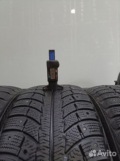 Gislaved Nord Frost 5 215/55 R16