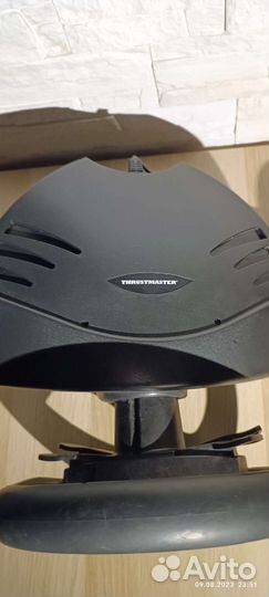 Игровой руль thrustmaster