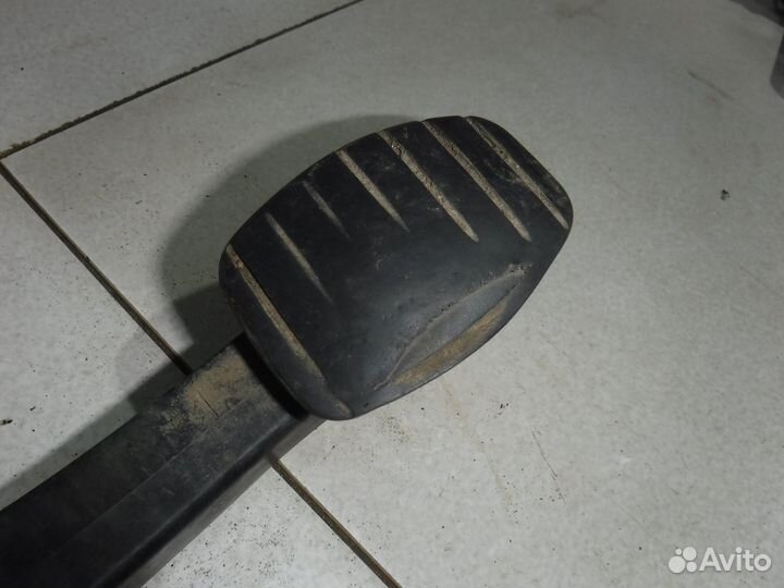 Педаль сцепления Renault Scenic 2