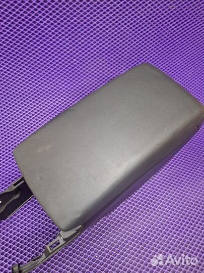 Бардачок между сиденьями Subaru Xv GT3 FB16 2019