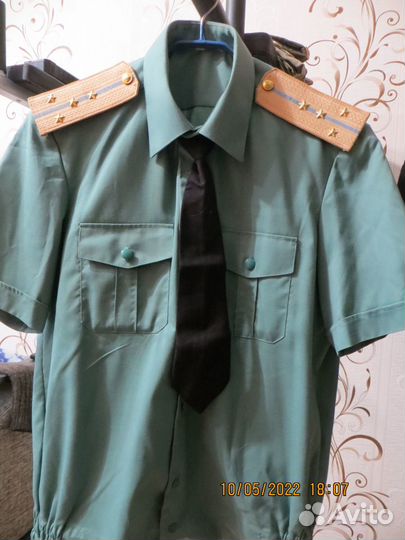 Офицерская рубашка с погонами