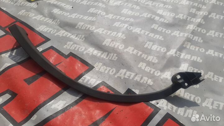 Накладка заднего правого крыла Toyota Rav 4 XV50