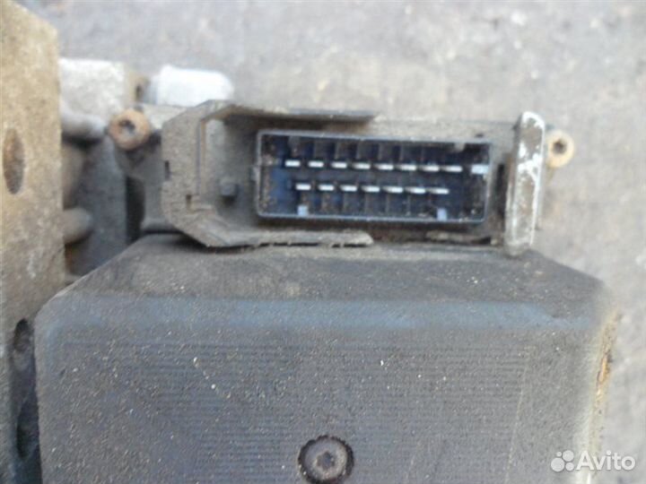 Блок abs Opel Vectra A седан С20NE 1993