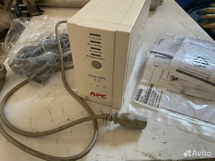 Ибп бесперебойник APC Back-Ups серии cs с АКБ