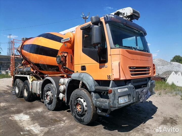 Автобетоносмеситель IVECO Trakker, 2009