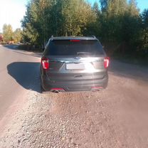 Ford Explorer 3.5 AT, 2018, 160 000 км, с пробегом, цена 3 050 000 руб.