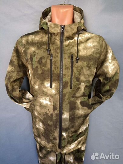 Камуфляжный костюм 