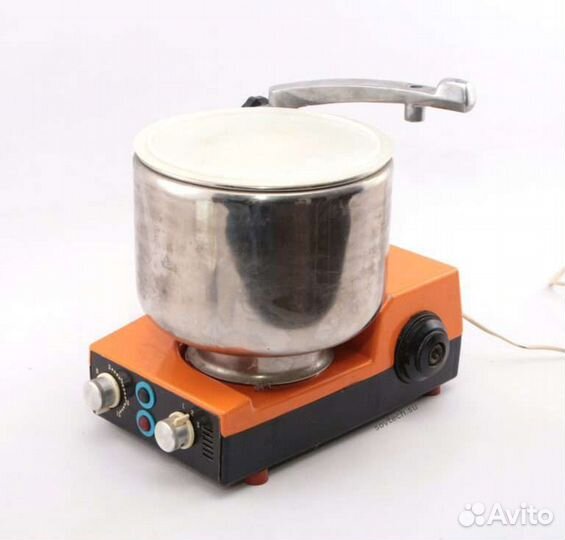 Кухонный комбайн мясорубка овощерезка тестомесилка