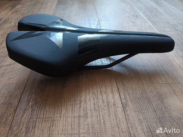Седло для велосипеда новое