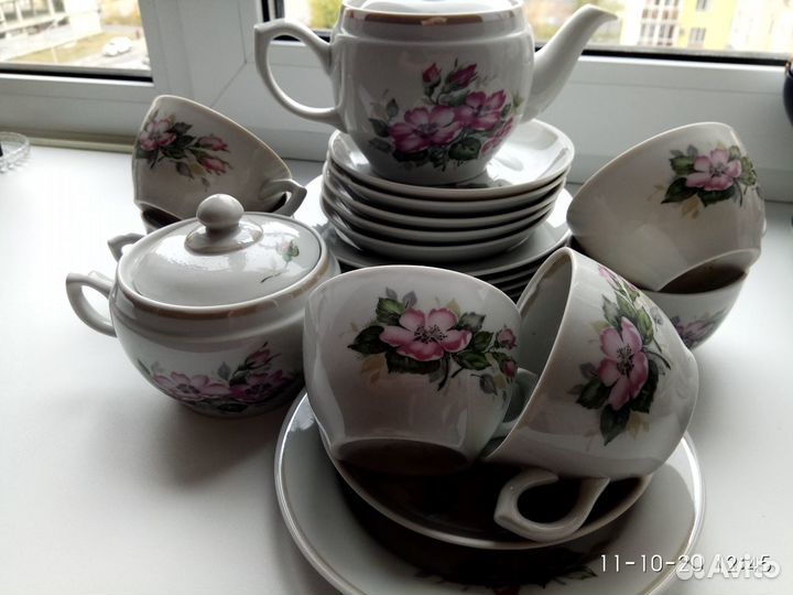 Сервиз чайный, Кувшин-квасник, Салатники винтажные