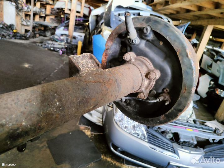 Мост на nissan caravan VPE25 KA20