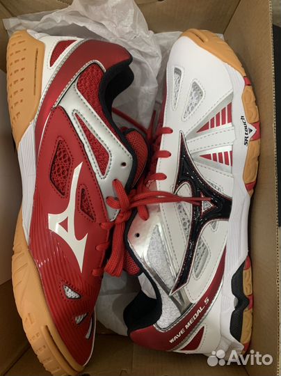 Кроссовки Mizuno wave medal 5 red - 42 размер