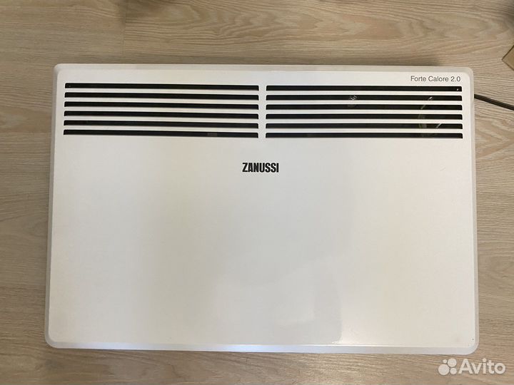 Электриеский конвектор,Обогреватель