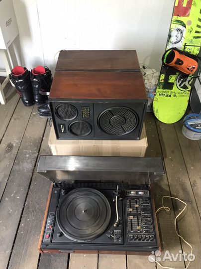 Музыкальный проигрыватель