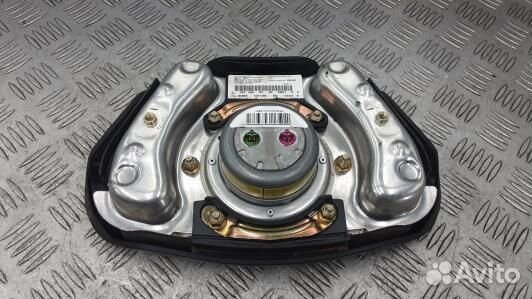 Подушка безопасности водителя mercedes benz M-clas