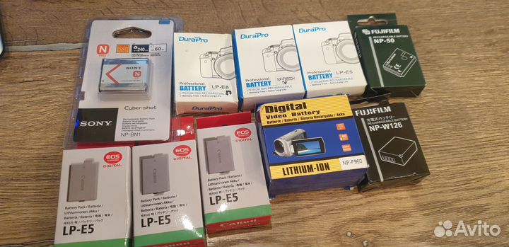 Аксессуары для фотоаппаратов и экшн камер