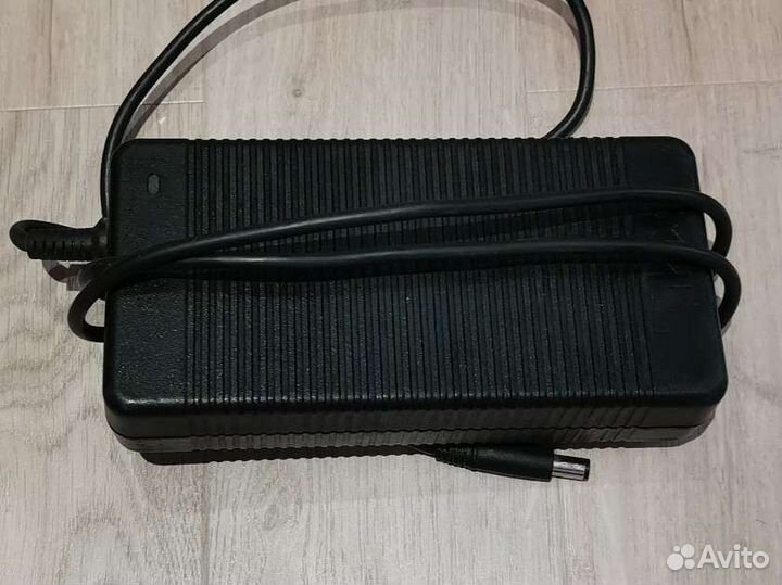 D846D Блок питания для Dell