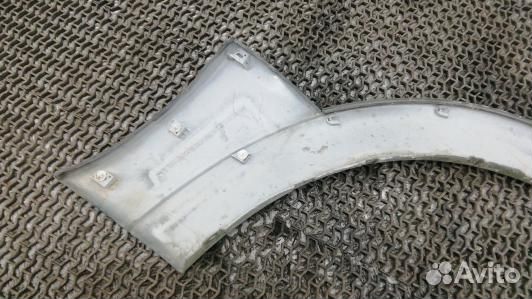 Молдинг крыла переднего левого mitsubishi pajero 4