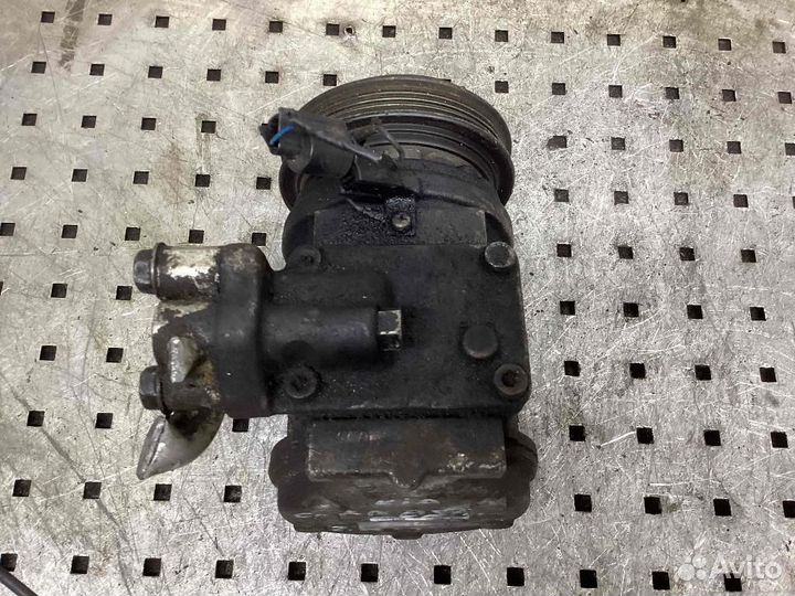 Компрессор системы кондиционирования Kia Carnival