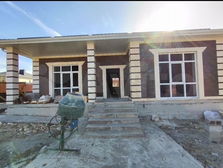 Дом 170 м² на участке 4 сот.