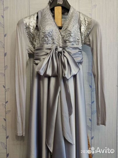 Платье вечернее