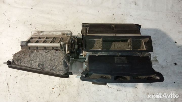 Лансер 10 корпус печки