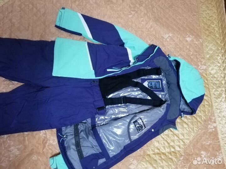 Горнолыжный женский костюм (размер 44)