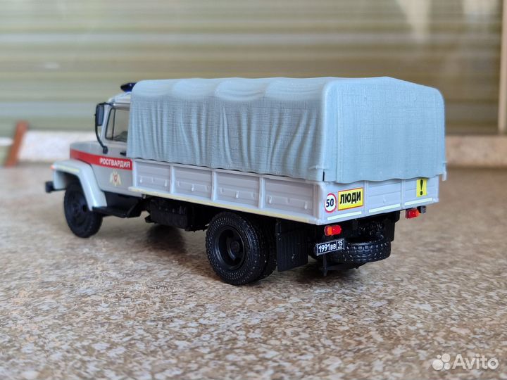 Модель грузовика газ-3307 Росгвардия