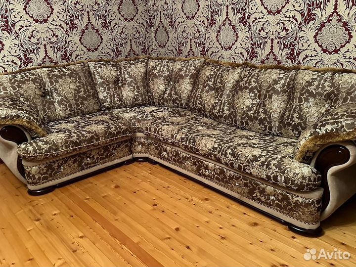 Угловой диван