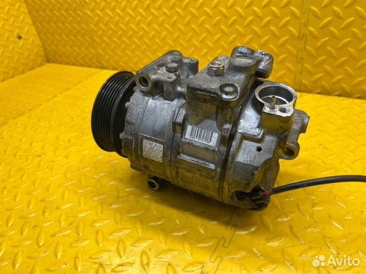 Компрессор кондиционера Volkswagen Multivan 2011