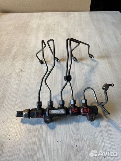 Топливная рампа Peugeot Partner Tepee B9 DV6auted4