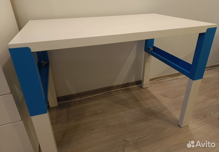 Письменный стол