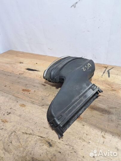 Воздуховод VW Passat (B6) 2005-2010