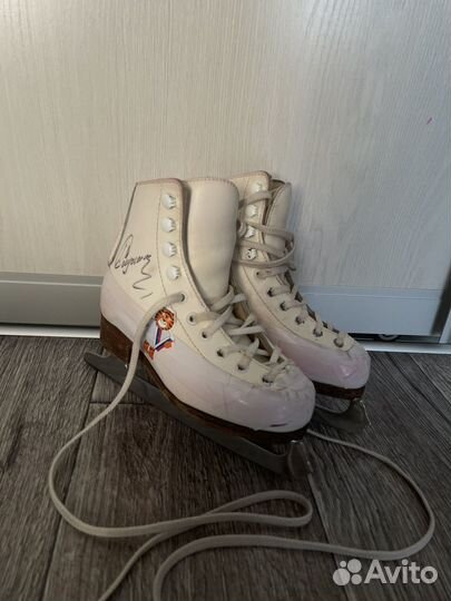 Коньки фигурные