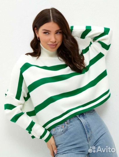 Свитер женский
